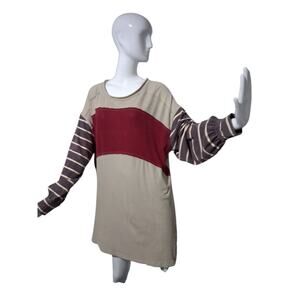 Free People Women's‎ size Medium Oversized Awesome Tee Berry Grungecore Academia